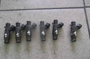 Форсунка  ТОПЛИВА VW PASSAT B5 FL W8 4.0 07D906031