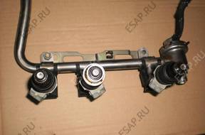 Форсунка  ТОПЛИВНАЯ РАМПА AUDI 80 B4 2.6 V6 C4