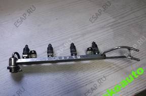 Форсунка ТОПЛИВНАЯ РАМПА  Audi A3 1.8 5V 06A133317A