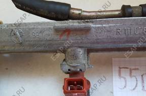Форсунка  ТОПЛИВНАЯ РАМПА MERCEDES C180 R1110781045)