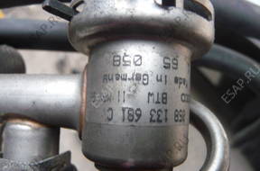 Форсунка ТОПЛИВНАЯ РАМПА  VW AUDI 1.8 T 058133681C