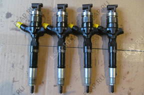 Форсунка   TOYOTA 2.5D4D 23670 30310