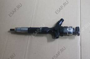 Форсунка   TOYOTA HIACE 09.2.5 D4D.23670 30150