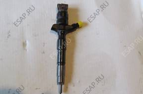 Форсунка  TOYOTA HILUX 2.5D4D 23670 30450