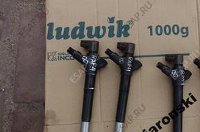 Форсунка  TOYOTA RAV4 AVENSIS COROLLA 2.0D 2011 год
