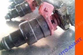 Форсунка    VECTRA B ASTRA 2.0 90501588