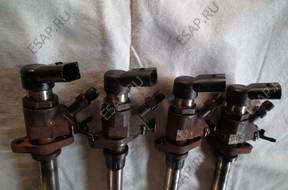 Форсунка  VOLVO C30 V50 S40 2.0d 136km 04  SIEMENS