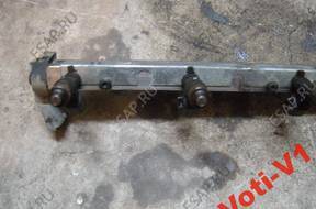 Форсунка  VOLVO S40 V50 C30 C70 V70 S80 2,5TB T5