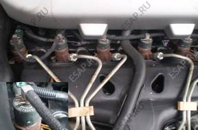 Форсунка VOLVO S80 V70 XC70 07  2.4 D5 30750283