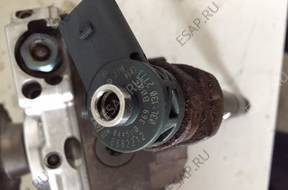 Форсунка  VW AUDI 2.0 TDI 03L130277J