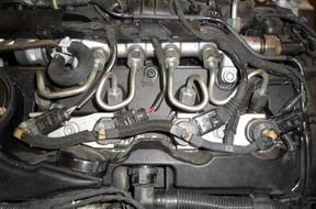 Форсунка  VW AUDI 2.0 TDI 0445110369 03L130277J