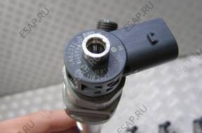 Форсунка  VW AUDI SKODA 2.0 TDI 04L130277AE