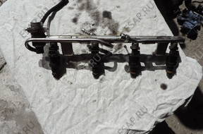 Форсунка VW AUDI SKODA ТОПЛИВНАЯ РАМПА  058133681