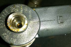 Форсунка VW CRAFTER CADDY TOURAN   03L130277J