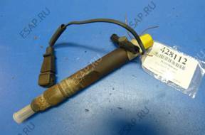 Форсунка  Vw Golf 4 IV 1.9TDI 66kW HB 5d