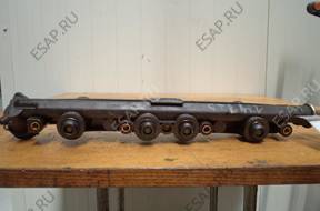 Форсунка Vw Passat 1993 год 2.0Mpi  8V ТОПЛИВНАЯ РАМПА zasilajca .