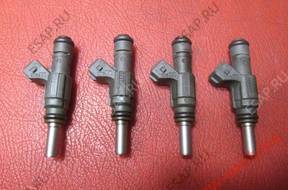 Форсунка  VW Passat Audi A4 1.8 20V T 06B133551B