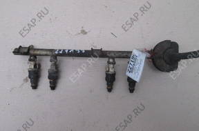 Форсунка Yugo Coral 1998 год 1.1Mpi ТОПЛИВНАЯ РАМПА zasilajca .