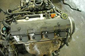 HONDA CIVIC 2003 ГОД двигатель D16 V1
