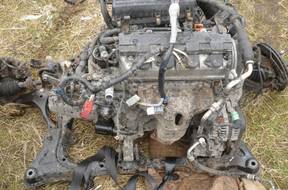 HONDA CIVIC 7G 03-05 комплектный двигатель 1,6 v tec