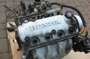 HONDA CIVIC двигатель D14A3 95-00