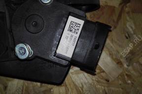 HYUNDAI I20 LIFT 12-2014 год PEDALY PEDAL  GAZU