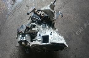 JAGUAR X-TYPE 4X4 2,5 V6 КОРОБКА ПЕРЕДАЧ 1X4 год,7002AD