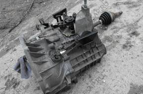 JAGUAR  X-TYPE КОРОБКА ПЕРЕДАЧW 1X4 год,7002AD  KRAKW