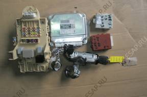КОМПЛЕКТ ЗАЖИГАНИЯ 89661-0D071 БЛОК УПРАВЛЕНИЯ YARIS 1,3 I