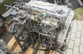 комплектный двигатель NISSAN ALMERA TINO 2.2 TD YD22
