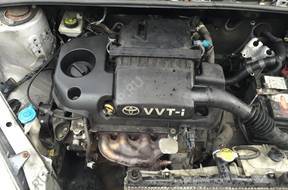 комплектный двигатель TOYOTA YARIS 1.3VVTI 99-05 FRANCU