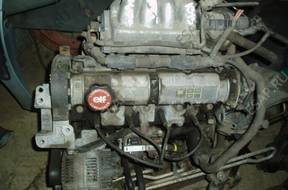 комплектный slinik+skrzynia Laguna и 1.8 97r.  KS.15