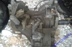 КОРОБКА ПЕРЕДАЧ 2.1 2.0 V6 Jaguar X-Type 2X4 год, 7002