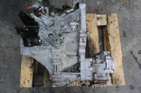 КОРОБКА ПЕРЕДАЧ 4x4 2.2 D 2AD D4D TOYOTA RAV-4