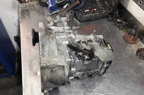 КОРОБКА ПЕРЕДАЧ 5-СТУПЕНЧАТАЯw GQQ JCR HNV JCX VW GOLF V 105KM