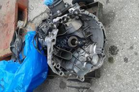 КОРОБКА ПЕРЕДАЧ 6-СТУПЕНЧАТАЯ VW/AUDI B5 2.5 TDI,01E301103