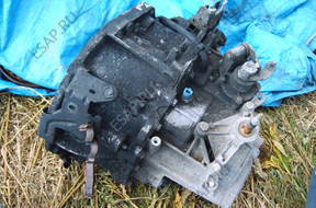 КОРОБКА ПЕРЕДАЧ 8200370824 RENAULT SCENIC II 1.9 D