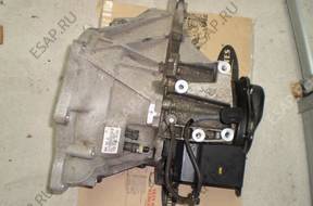 КОРОБКА ПЕРЕДАЧ 8A6 год,7002JD FORD FIESTA MK71.25 1.4