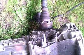 КОРОБКА ПЕРЕДАЧ audi a4 1.8 2000 год.