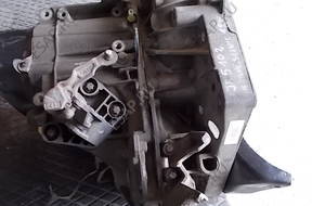 КОРОБКА ПЕРЕДАЧ biegów Renault Scenic II 1.5 DCI JR5102