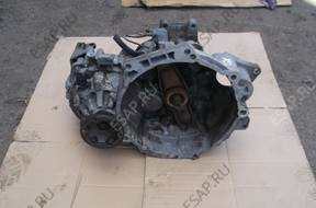 КОРОБКА ПЕРЕДАЧ BIEGÓW VW PASSAT B4 1.8 CGX