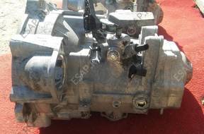 КОРОБКА ПЕРЕДАЧ biegów  VW Touran Golf V 1.9 TDI GQN JYK