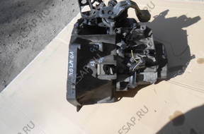 КОРОБКА ПЕРЕДАЧ CITROEN C8 2,2 HDI 20LM 01