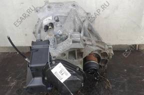 КОРОБКА ПЕРЕДАЧ FORD C-MAX FOCUS II MK2 1,8 4M5 год,7002NE