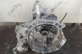 КОРОБКА ПЕРЕДАЧ FORD C-MAX FOCUS II MK2 1,8 4M5 год,7002NE