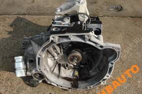 КОРОБКА ПЕРЕДАЧ FORD FIESTA Mk7 1.2 8A6 год,7002CD