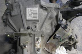 КОРОБКА ПЕРЕДАЧ MAZDA 323 BJ 1,5  2000 год,