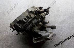 КОРОБКА ПЕРЕДАЧ  - MAZDA 5 6 1.8i L8 L823