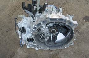 КОРОБКА ПЕРЕДАЧ  MAZDA3 MAZDA 3 09-12 2.0B