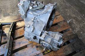 КОРОБКА ПЕРЕДАЧ МЕХАНИЧЕСКАЯ  VW GOLF 2.8 V6.R 32
